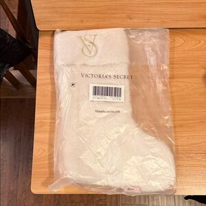 ❤️SOLD❤️ VS Cream Faux Fur Stocking